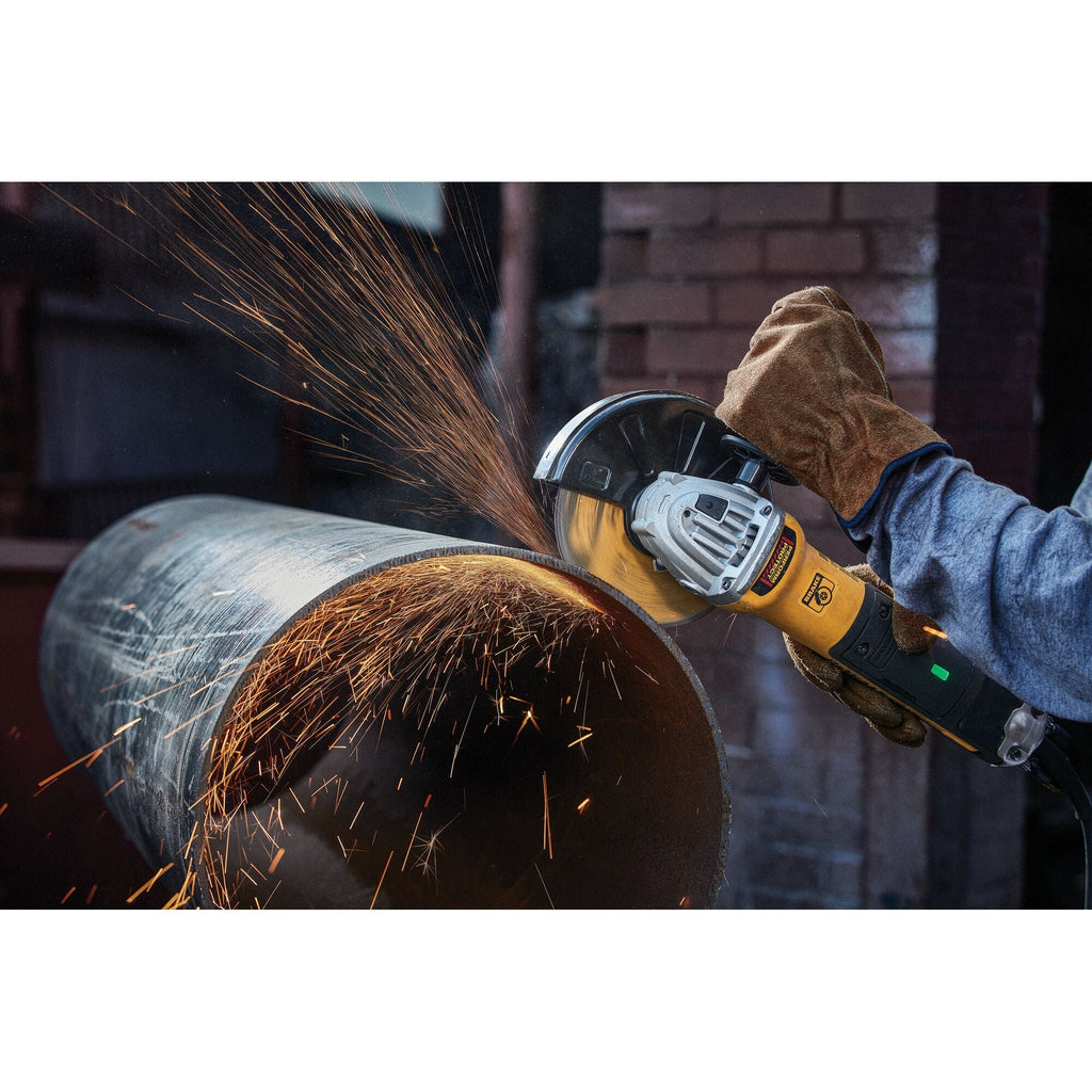 DeWalt DW8062H 4-1/2 In x .045 in Aluminum Oxide Abrasive Chop / Cut-Off Blade with 5/8 in Arbor For Metal Cutting (1 Pack)